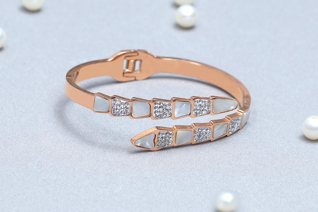 Contemporary Stylish Adjustable Bracelet