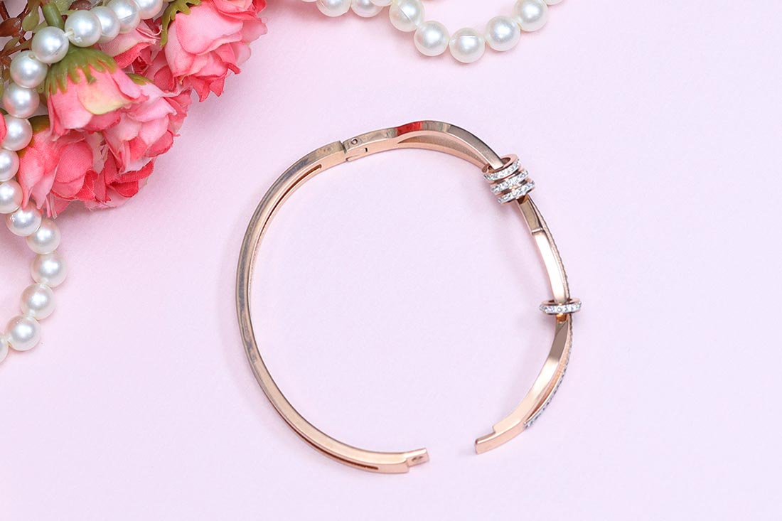 Latest Contemporary Rose Gold Plated Bracelet