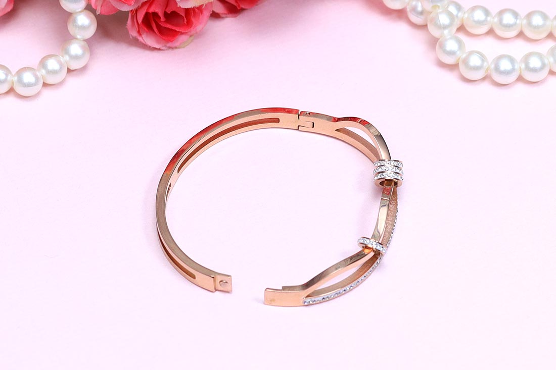 Latest Contemporary Rose Gold Plated Bracelet