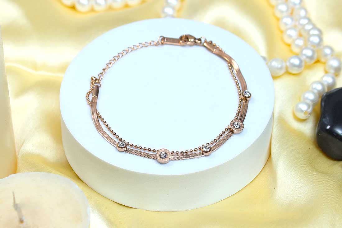 Pure Zirconia Classic Golden Bracelet