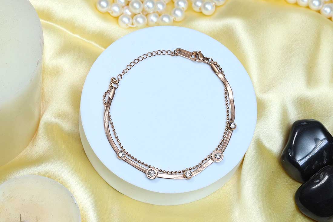 Pure Zirconia Classic Golden Bracelet