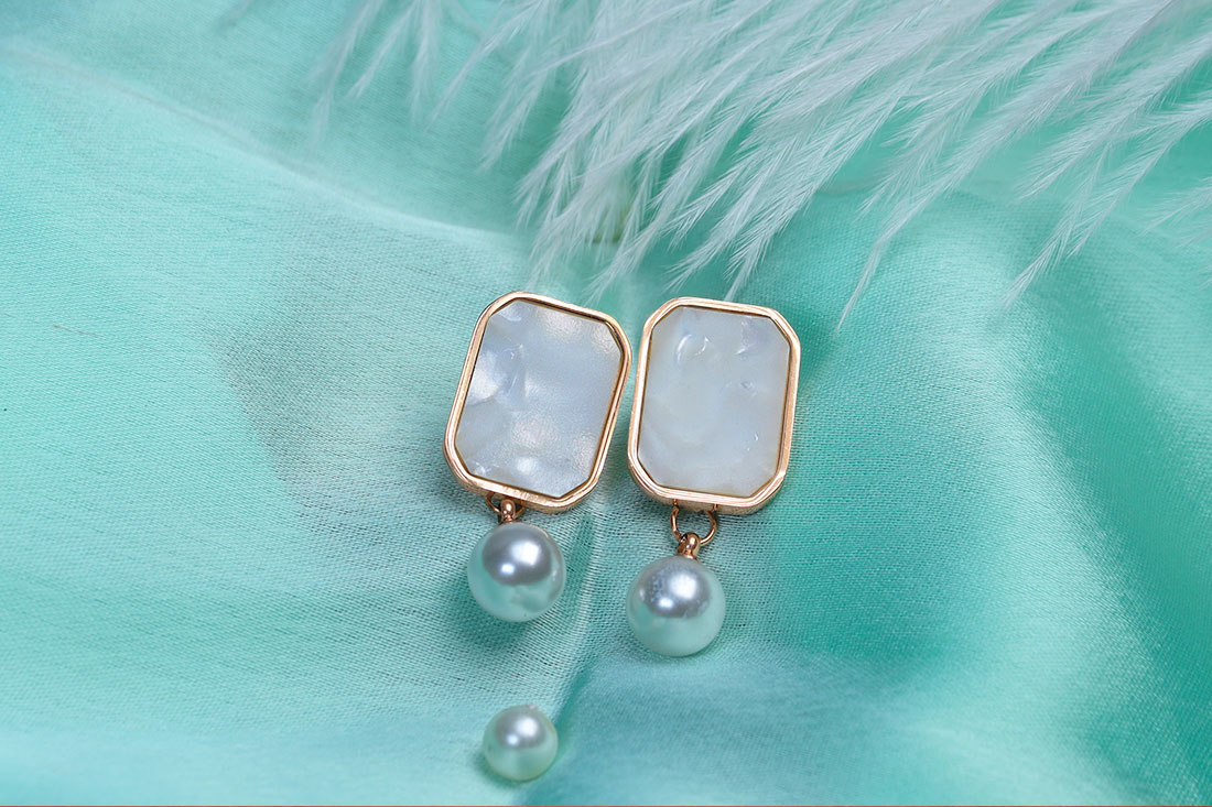 Square Pearl Drop Earrings