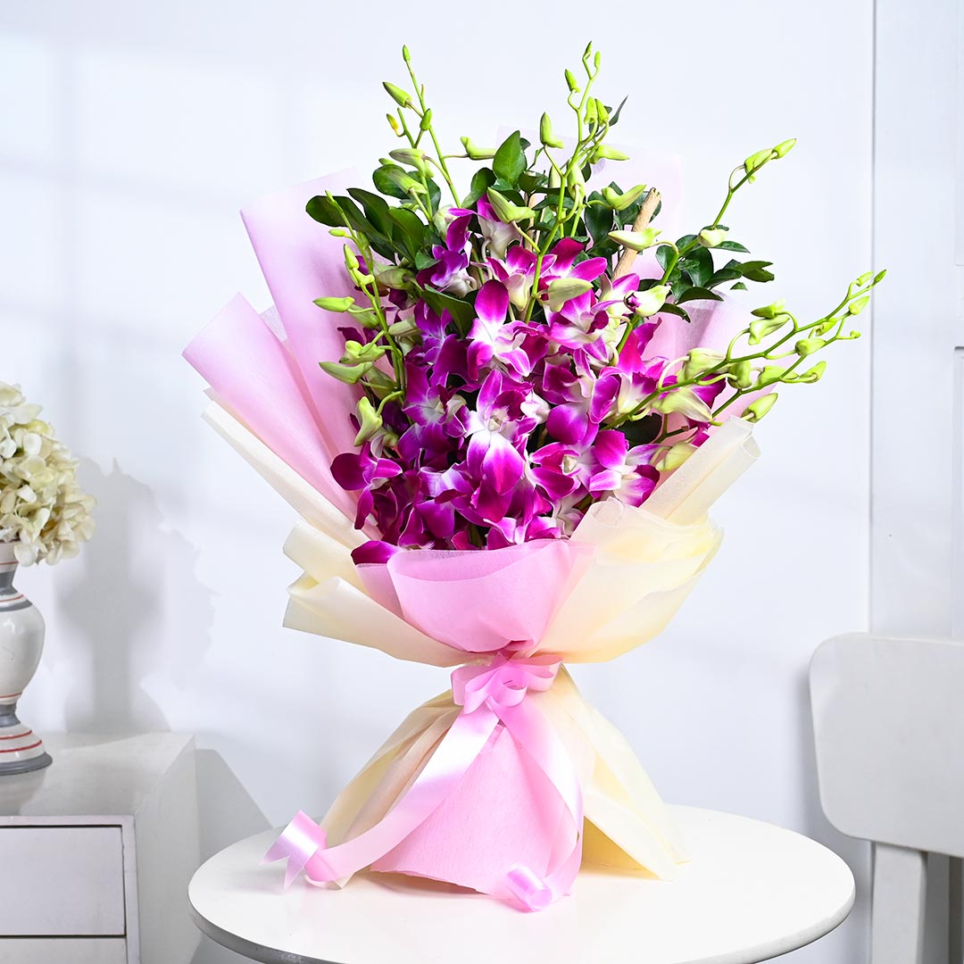 Buy Attractive Purple Orchid Bouquet Online