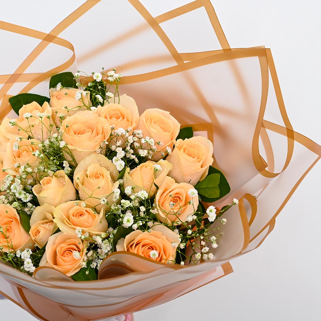 Charming Peach Roses Bouquet