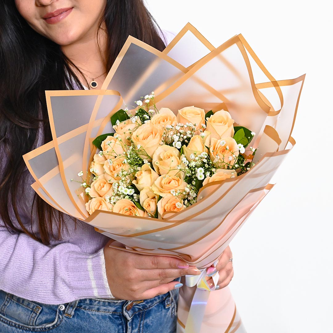 Charming Peach Roses Bouquet