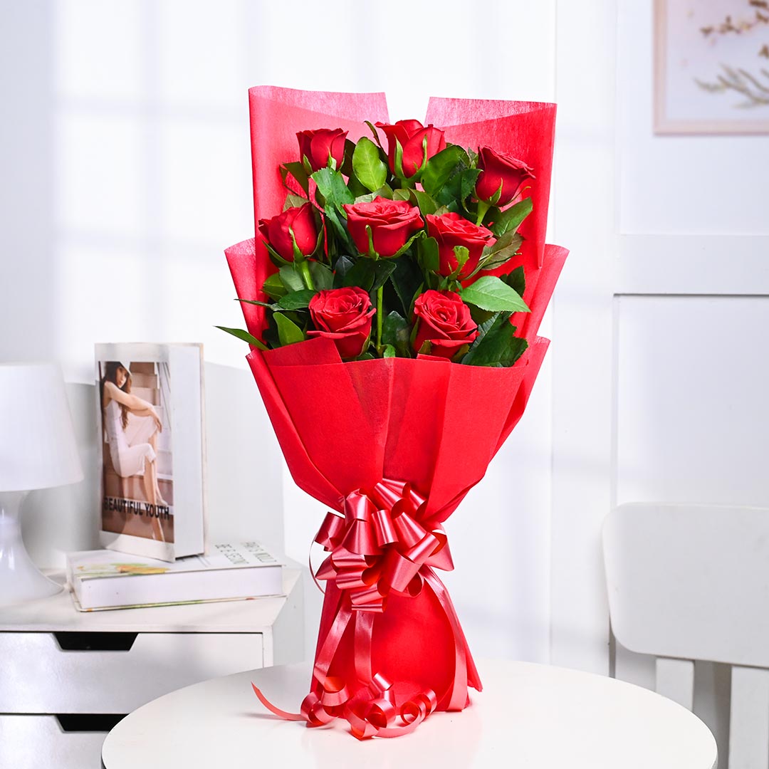 Charming Red Roses Bouquet