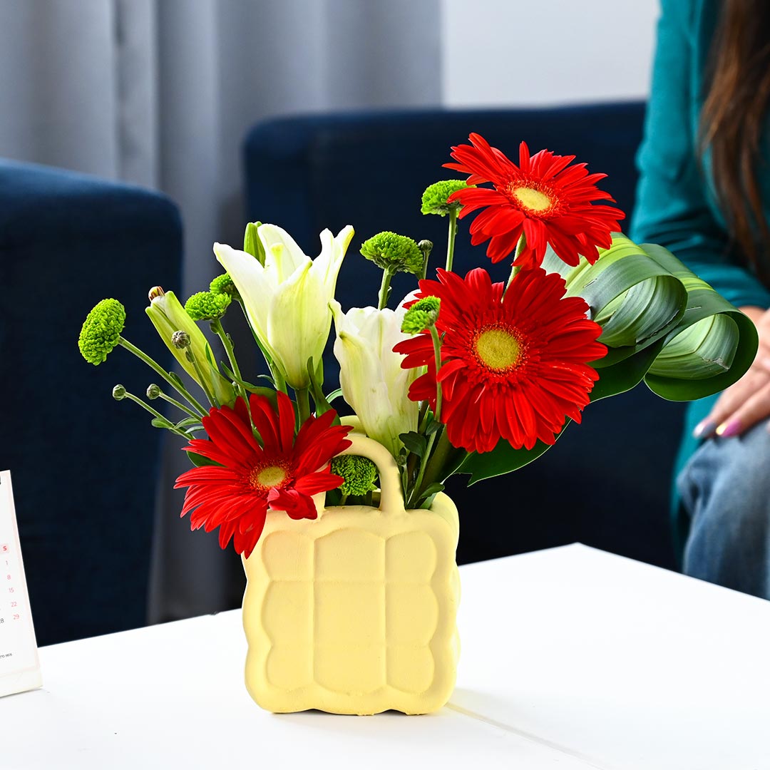 Order Cheerful Gerbera-Lily Bouquet Online