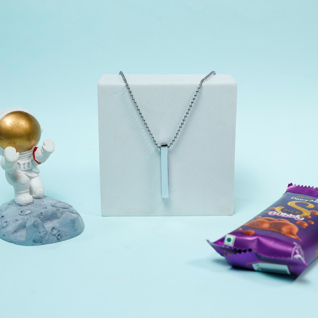 Designer Rakhi with Men's Necklace & Dairymilk