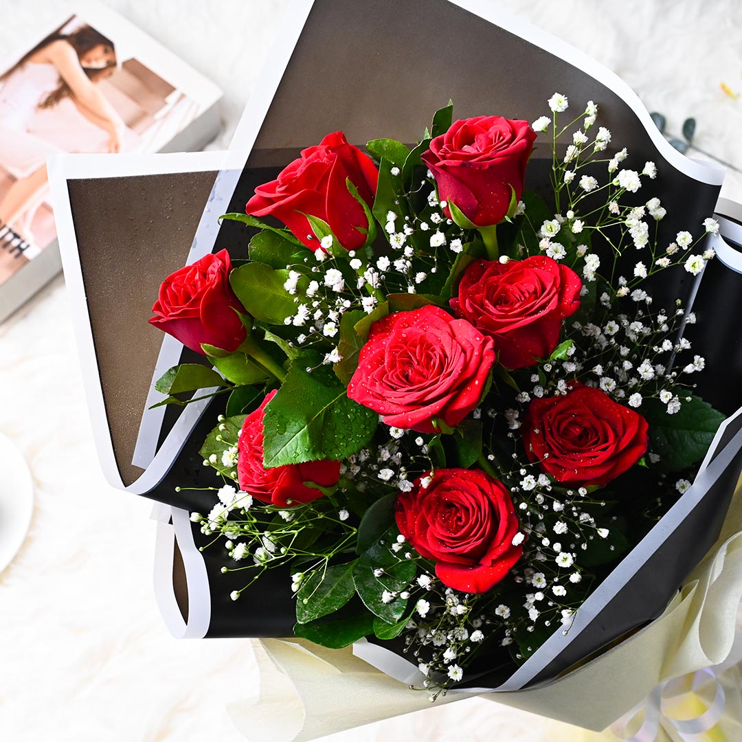 Heartfelt Red Roses Bouquet