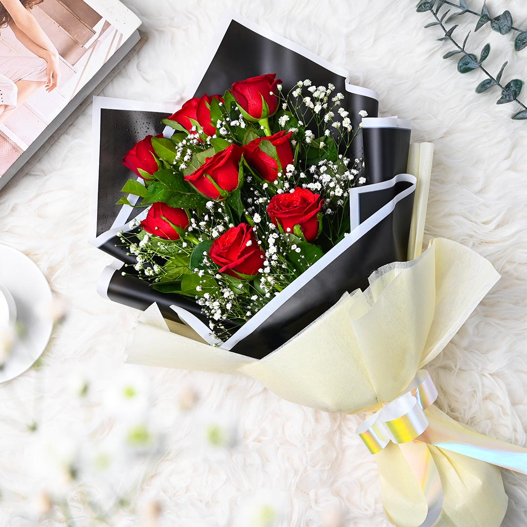 Heartfelt Red Roses Bouquet