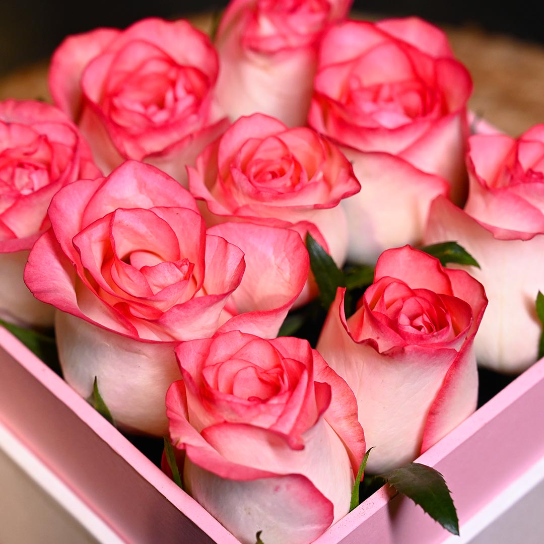 LOVE Box Full Of Pink Roses