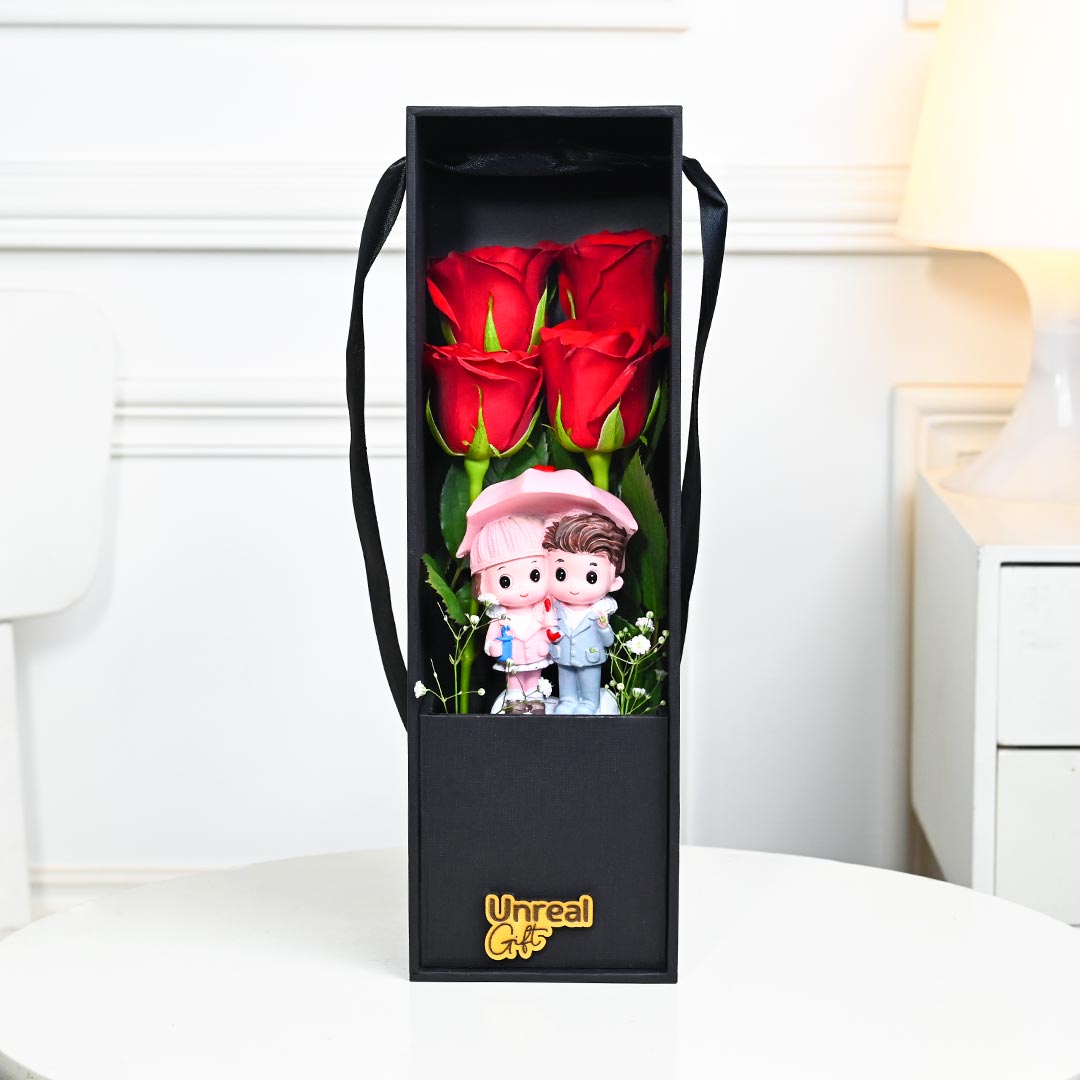 https://www.unrealgift.com/Red Roses In Black Box With Cute Couple