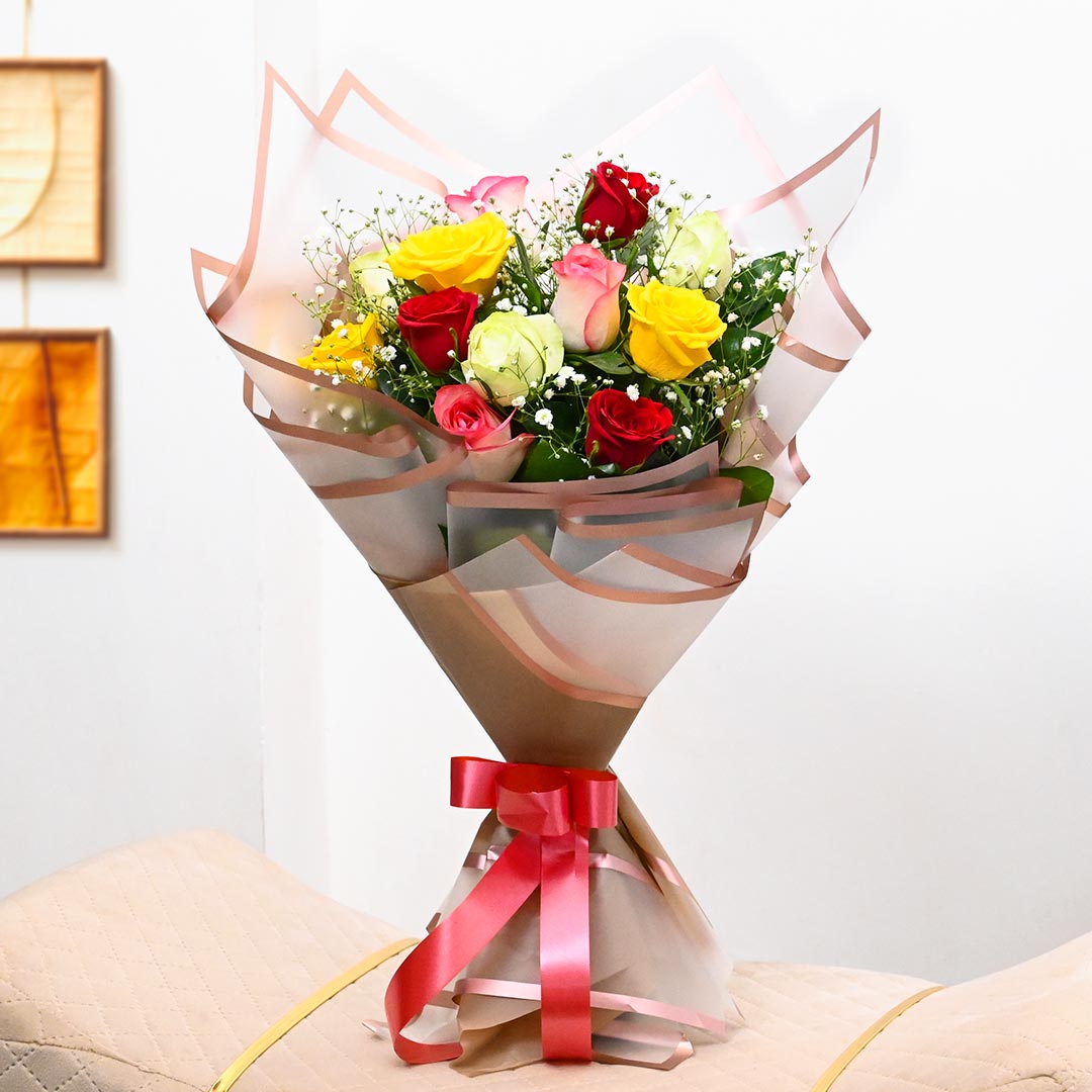 Send Vibrant Mixed Roses Bouquet