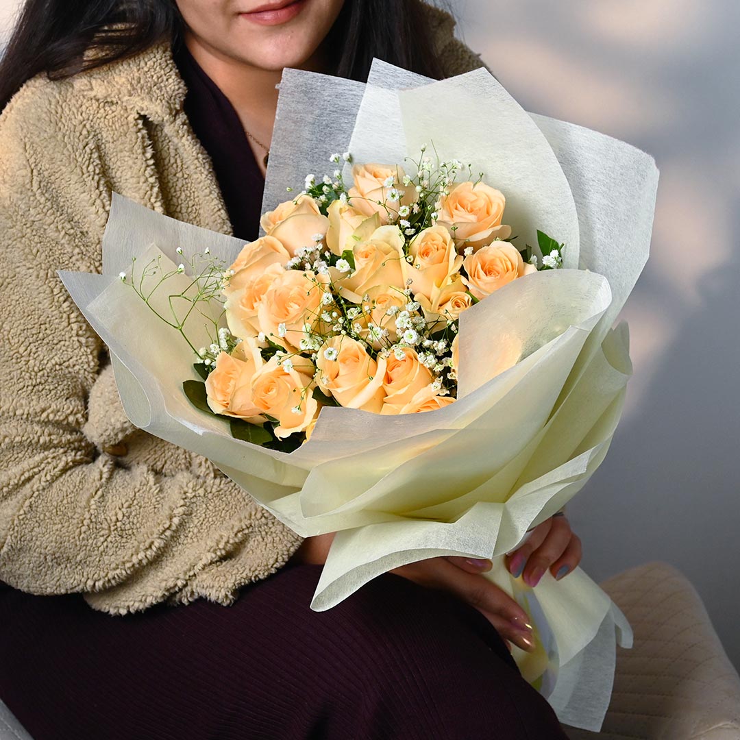 Warm Peach Colored Rose Bouquet