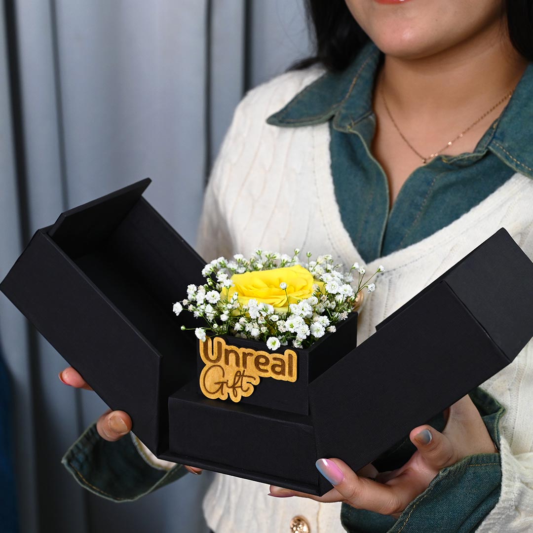 https://www.unrealgift.com/Yellow Rose Paradise Box